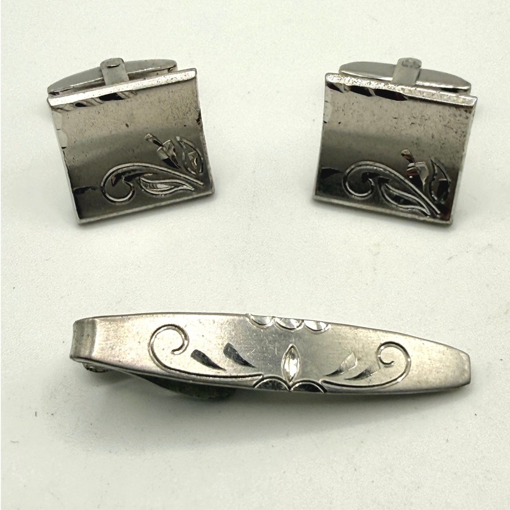 Vintage Flex-Let Silver Tone Cufflinks and Tie Clip Set Etched Floral Scroll USA
